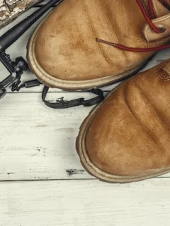 Shoe Repair vs. Replacement: A German Guide to Saving Your Soles - Cover Image