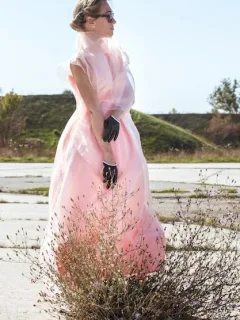 The Role of Perfume in German Culture: Traditions and Etiquette - Cover Image