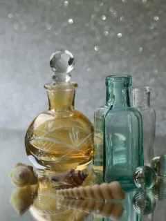 Choosing the Perfect Perfume: A German Guide for Every Skin Type - Cover Image