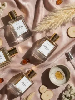 Collection of niche perfume bottles showcasing emerging fragrance trends in the US market for 2026.