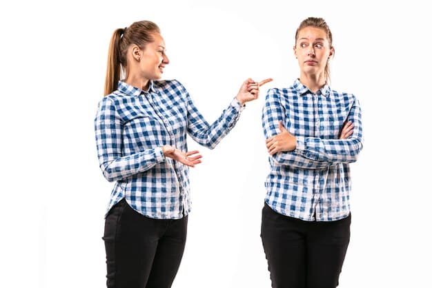 A split image showing two German women. On the left, a woman is frustrated because her SHEIN dress is too small. On the right, a woman is happily modeling a SHEIN outfit that fits perfectly, thanks to careful measurement and size chart review.