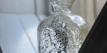 The Impact of Climate on Perfume Longevity: A German Perfume Lover's Guide - Cover Image